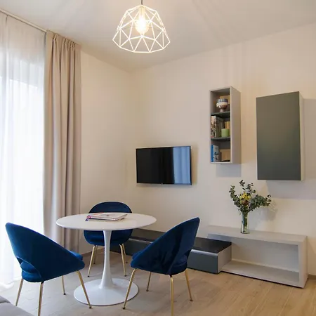 Gigi Suites&apartments Lägenhet Stresa